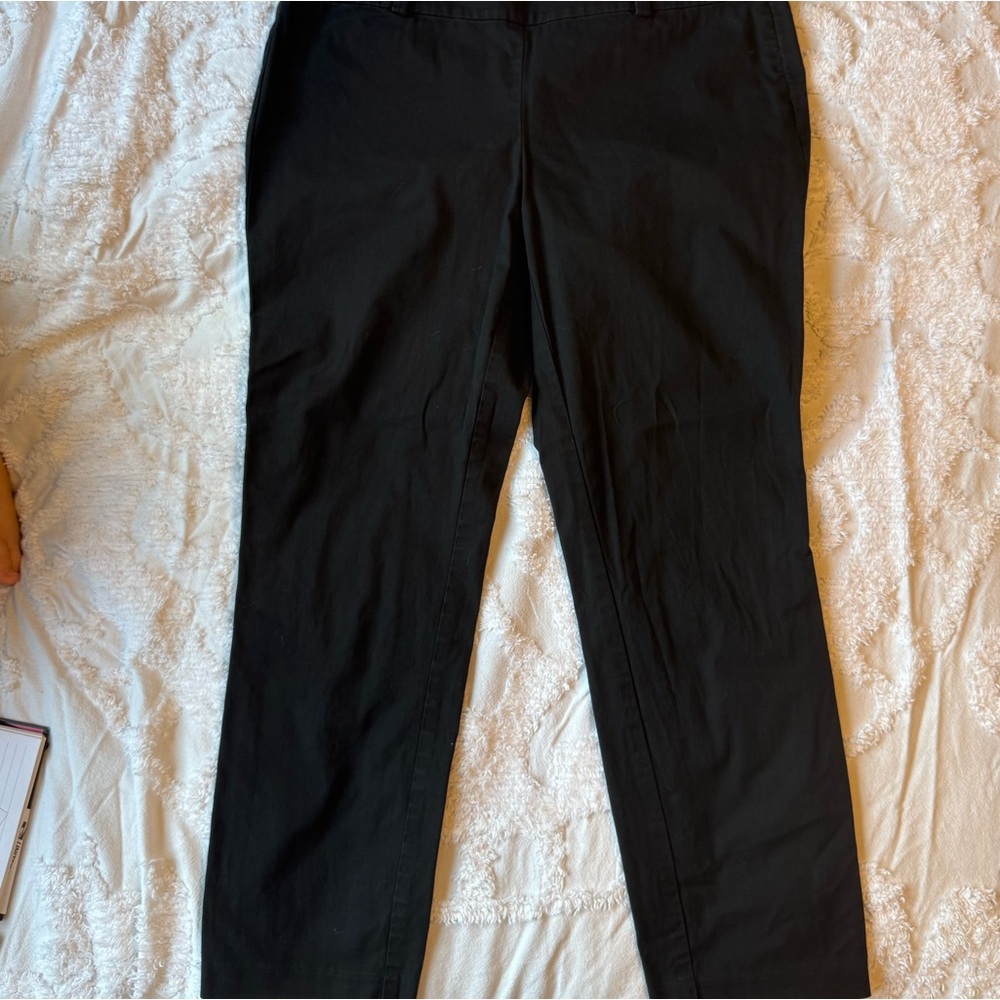 Ann Taylor Chelsea Crop Black Pants size 6 A35